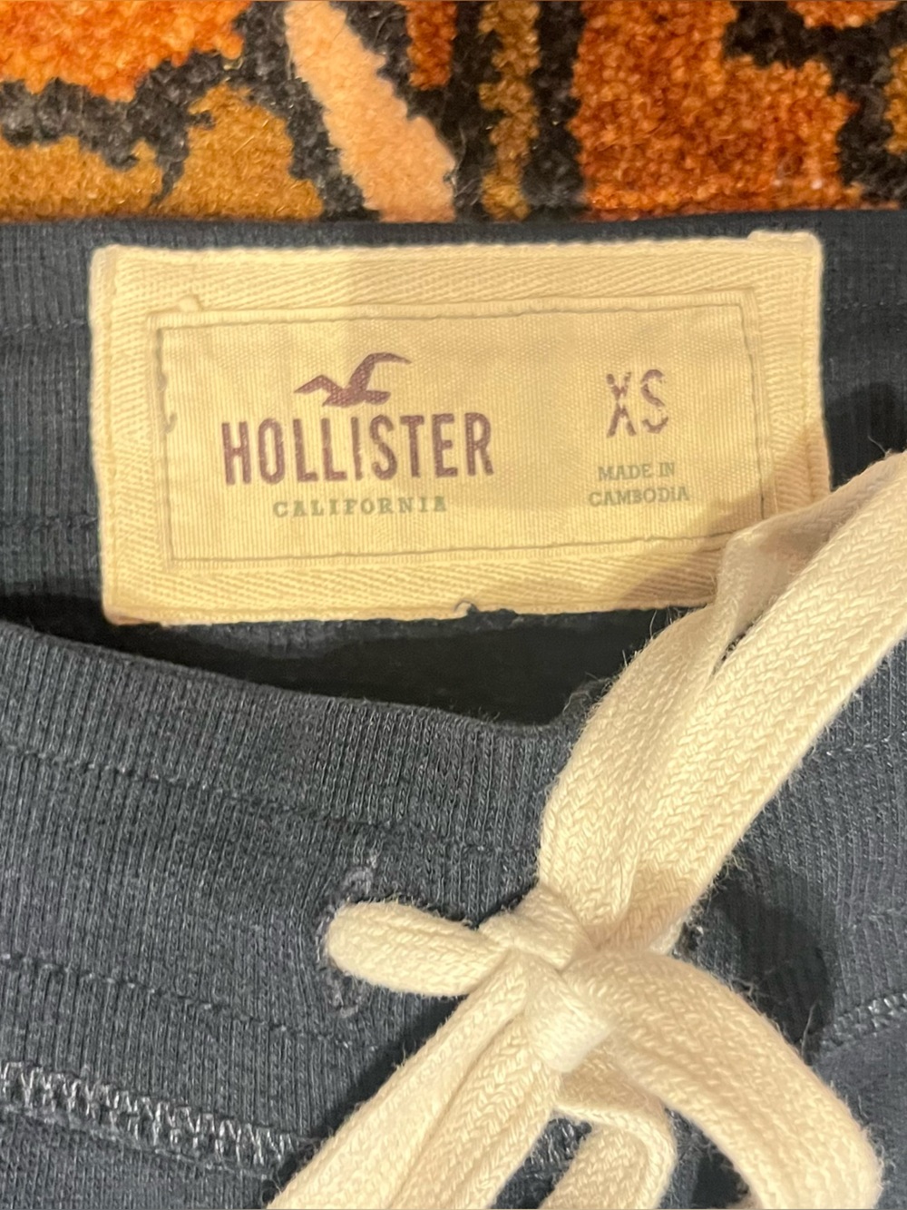 Vintage hollister navy blue sweatpants with logo